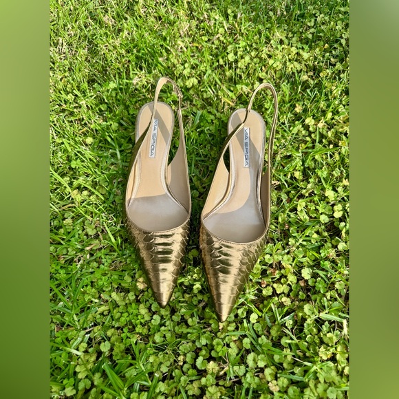 Vintage Shoes - Y2K Vintage Via Spiga Gold Leather Pointed Toe Stiletto Slingback Sz 8 1/2